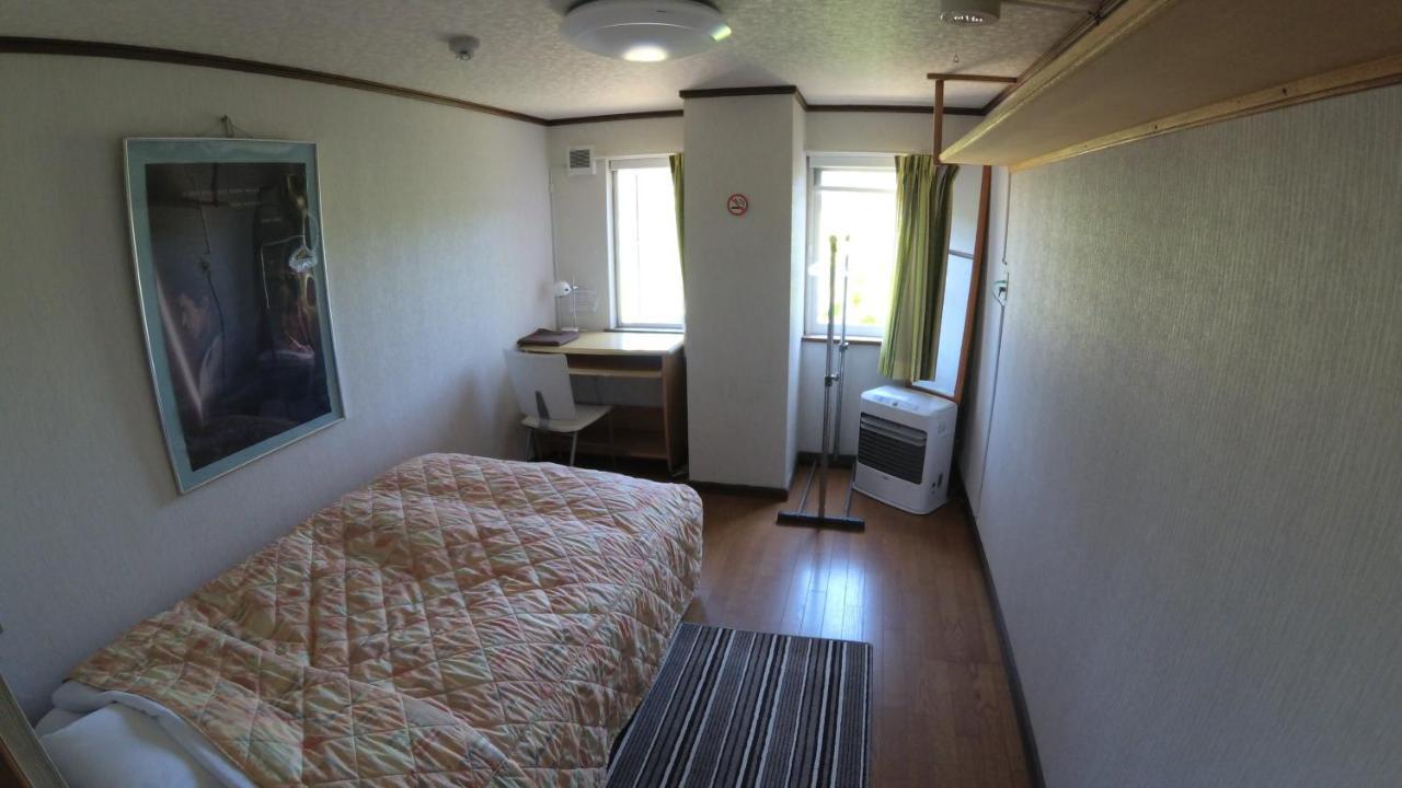 P-Dash Garden Backpackers Higashikawa Buitenkant foto