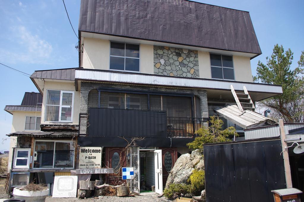 P-Dash Garden Backpackers Higashikawa Buitenkant foto